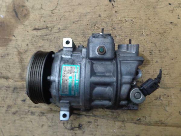 COMPRESSEUR DE CLIMATISATION VAG - Vue 1